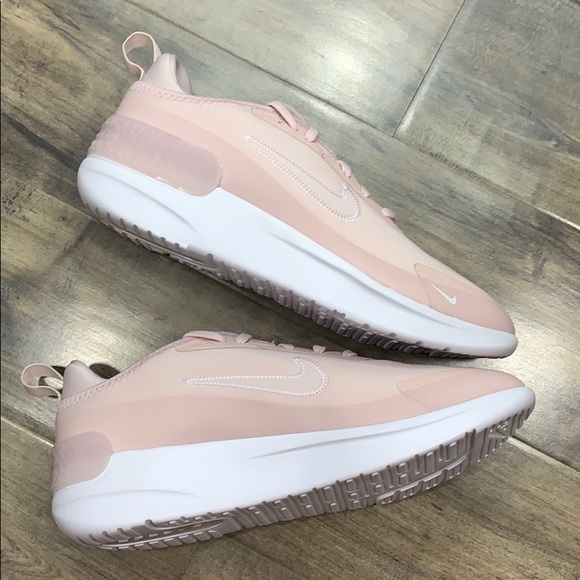 WMNS NIKE AMIXA barely rose-white - Picture 14 of 16
